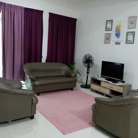 Homestay Seri Takir Kuala Terengganu Exterior photo